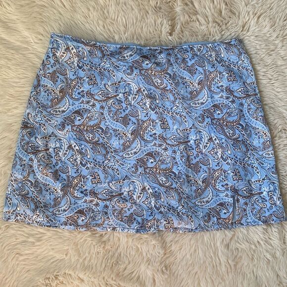 Hollister Paisley Print Blue Mini Skirt - Picture 1 of 6